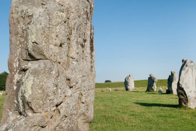 Small-Group Day Trip to Stonehenge, Glastonbury, and Avebury from London - Guide quality can shape the entire day