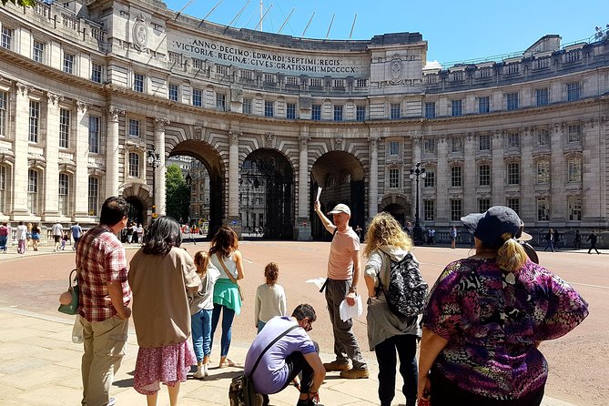 Small-Group London's Best Sights Walking Tour, Kids Join Free! - Trafalgar Square and Horse Guards Parade