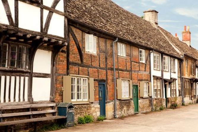 Small-Group to Bath, Lacock, Avebury and Stonehenge from London - Who should book this day trip?
