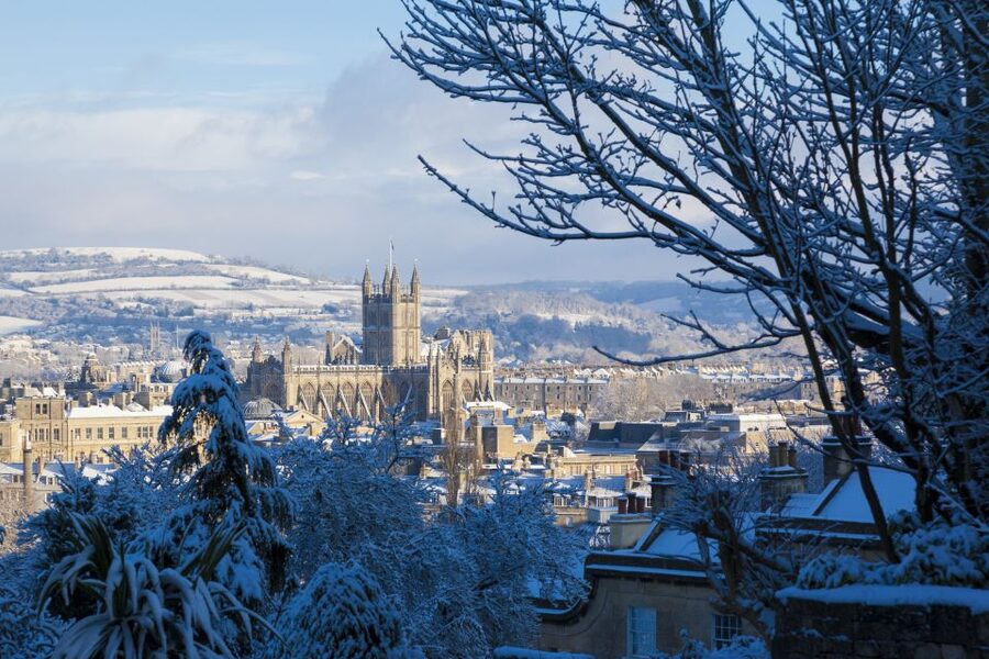 Stonehenge & Bath: Full-Day Coach Tour from London - The road from Wiltshire to Bath