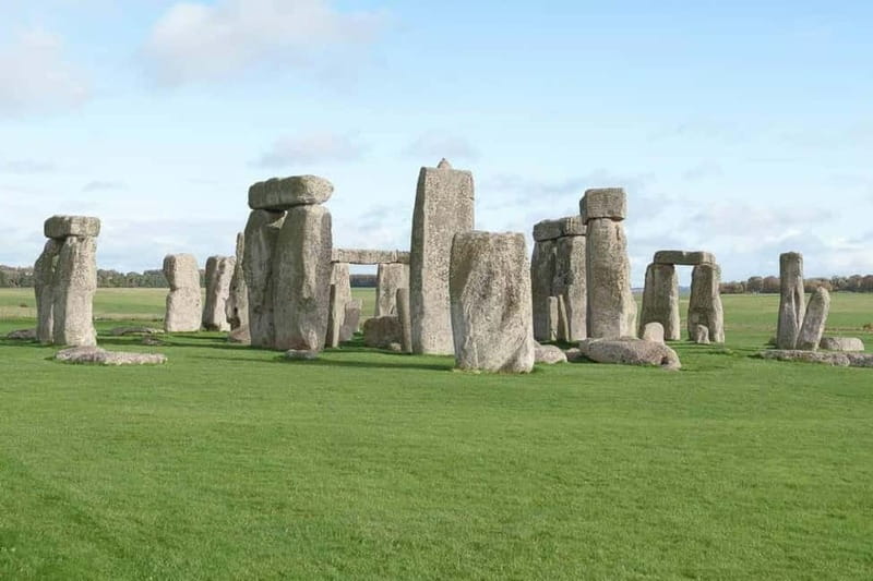 Stonehenge, Bath, Windsor and Roman Baths London Day Tours - The coach ride is part of the calculation