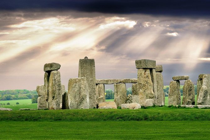 Stonehenge Half Day Tour with Entry and Extra Time - Is two hours enough?