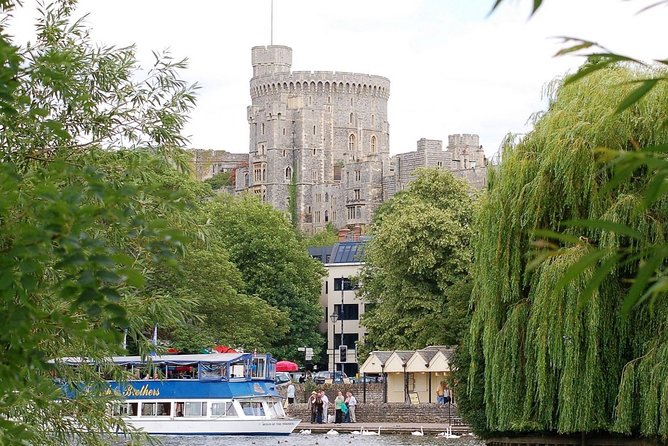 Stonehenge Inner Circle Access Day Trip from London Including Windsor - Guides who make a long day work