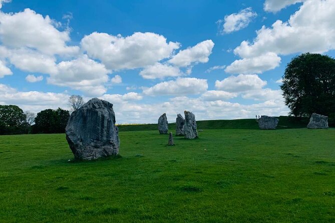 Stonehenge Special Access Guided Evening Tour from London - A long day from Earl’s Court