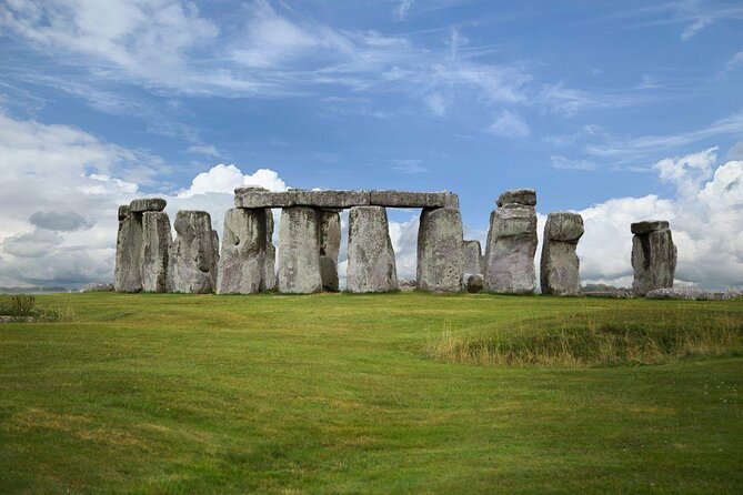Stonehenge, Windsor Castle and Bath with Pub Lunch in Lacock - Key points to know before booking