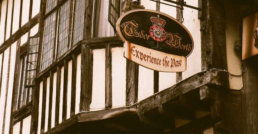 Stratford-upon-Avon: Lantern-Lit Ghost Tour at Tudor World - Entering Tudor World after dark