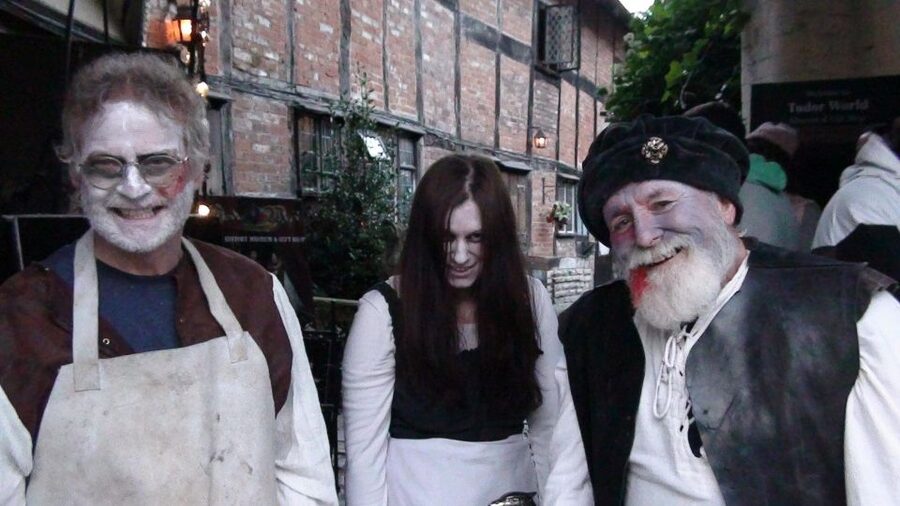 Stratford-upon-Avon: Lantern-Lit Ghost Tour at Tudor World - Who should book this tour?