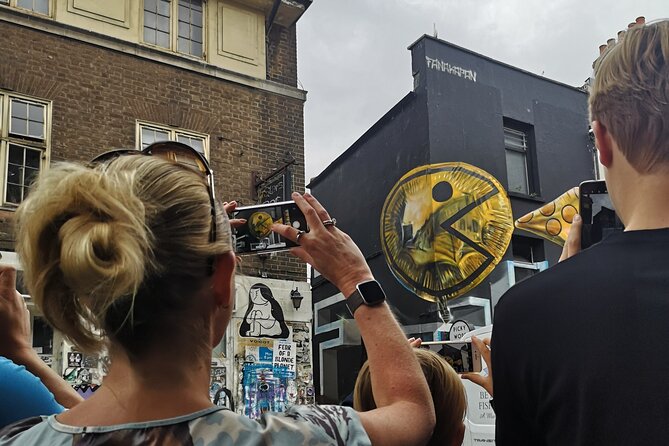 Street Art Walking Tour and Workshop in London - Why this Shoreditch tour feels different