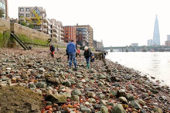 Thames Beachcombing - Why Mudlarking Feels Different From a Normal London Tour