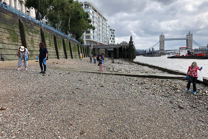 Thames Beachcombing - Starting at the Thames Foreshore