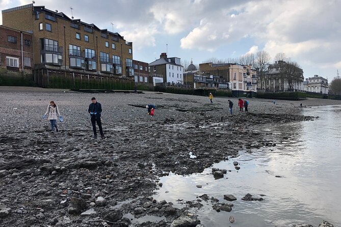 Thames Beachcombing - Who Will Enjoy This Two-Hour Thames Adventure?