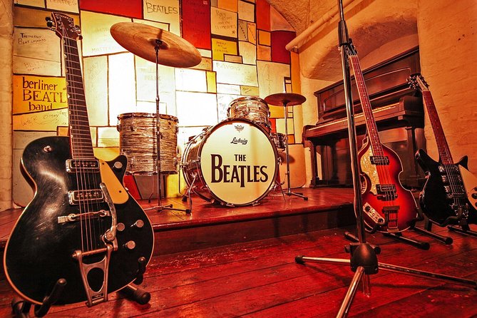 The Beatles & Liverpool Magical Mystery Tour from London - Albert Dock and The Beatles Story