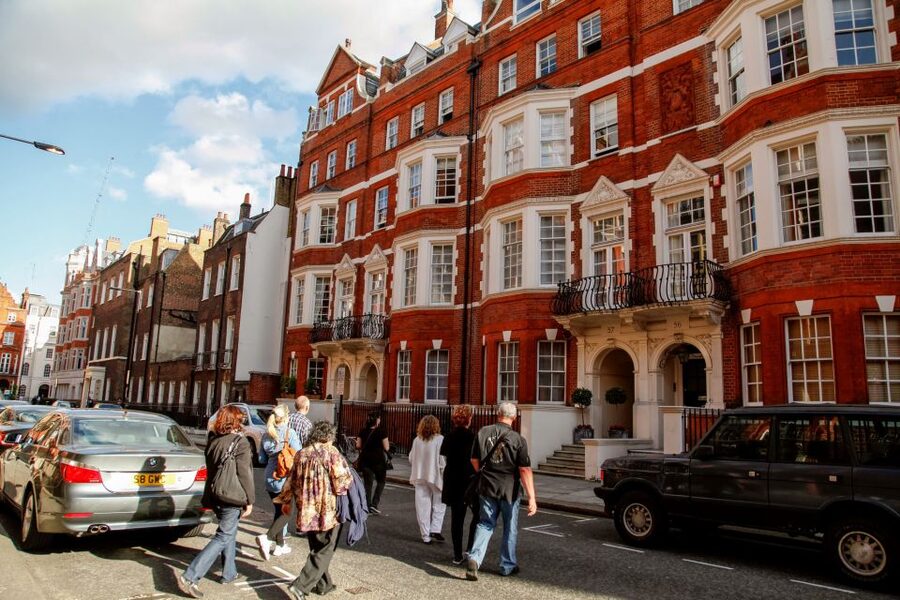 The Beatles London Walking Tour - Why this Beatles walk works in London