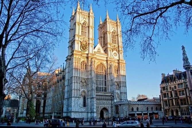 The Changing of the Guard Tour and Buckingham Palace - Westminster Abbey, Big Ben, and Parliament Square