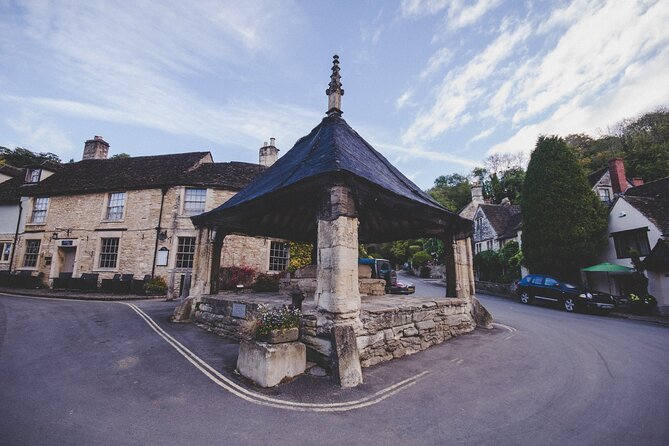 The Cotswolds Guided Day Tour from London - Bourton-on-the-Water and the River Windrush