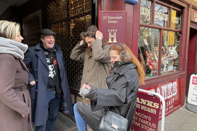The Great British Rock and Roll Walking Tour - Walking pace, group size, and weather