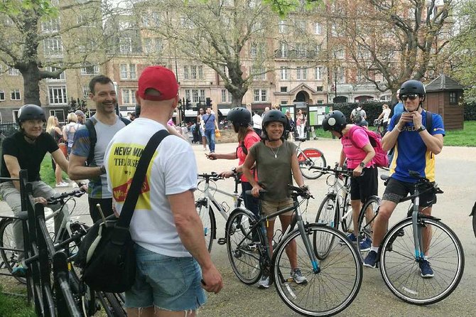 The London Landmarks, 3.5 hour Afternoon tour - Trafalgar Square and the Wellington monument