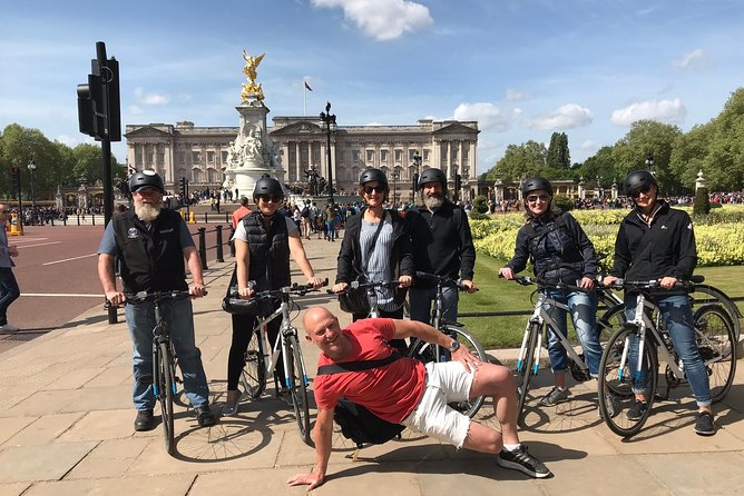 The London Landmarks, 3.5 hour Afternoon tour - Ola’s guiding style is part of the value