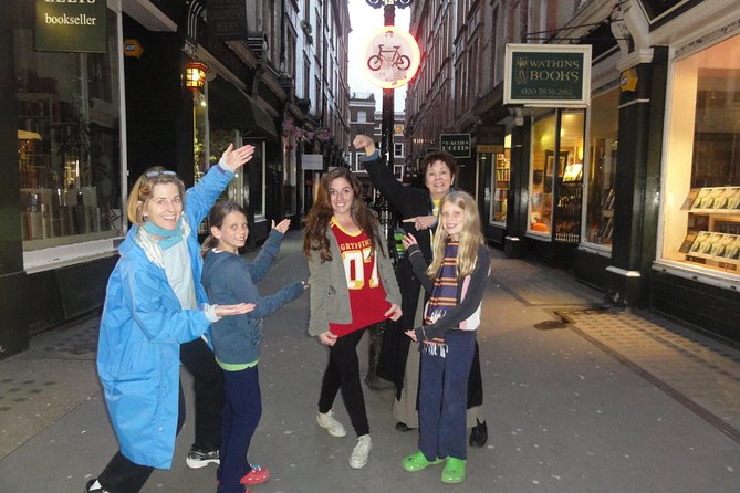 Tour for Muggles The Ultimate Harry Potter Walking Tour in London - Shakespeare’s Globe and Rowling’s literary links