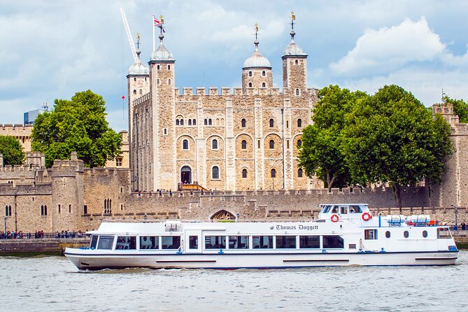 Tower Bridge River Sightseeing Cruise from Westminster - HMS Belfast and the Tower of London