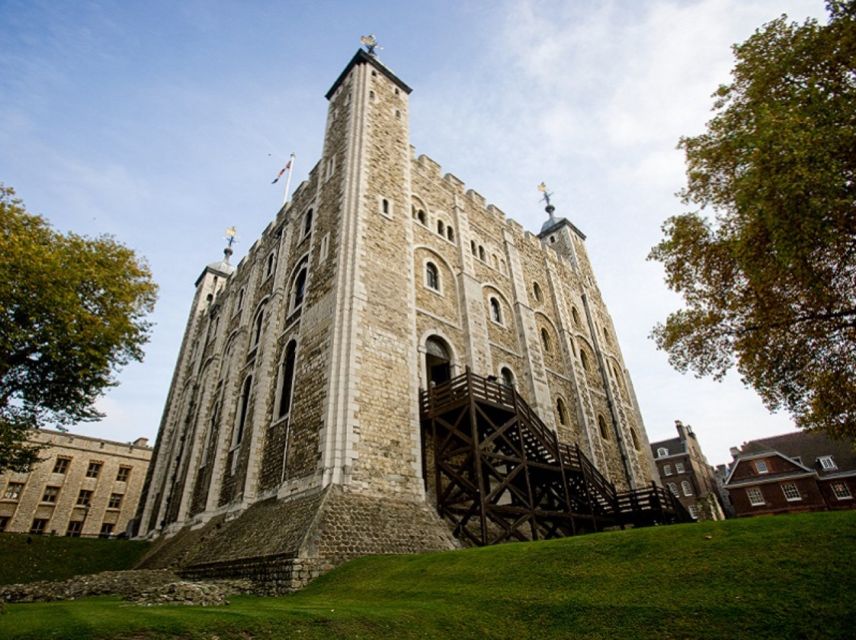 Tower of London: Early Access with Crown Jewels & Beefeaters - How long the tour really feels