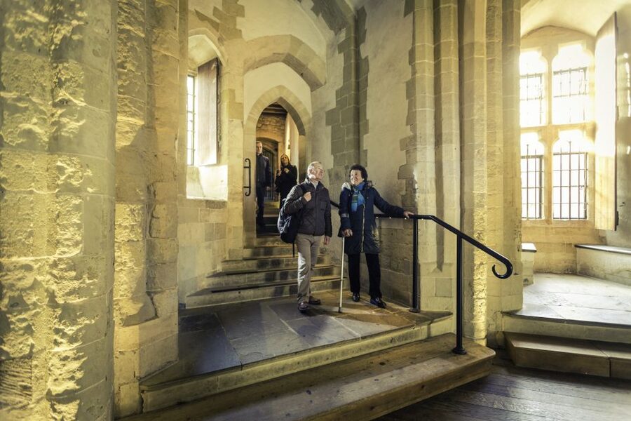 Tower of London: Early Access with Crown Jewels & Beefeaters - The exterior walk from Tower Hill to Tower Bridge