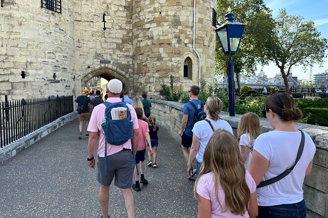 Tower of London for kids & families Private Guided Tour with pre-booked Tickets - Medieval Palace and Tower Green