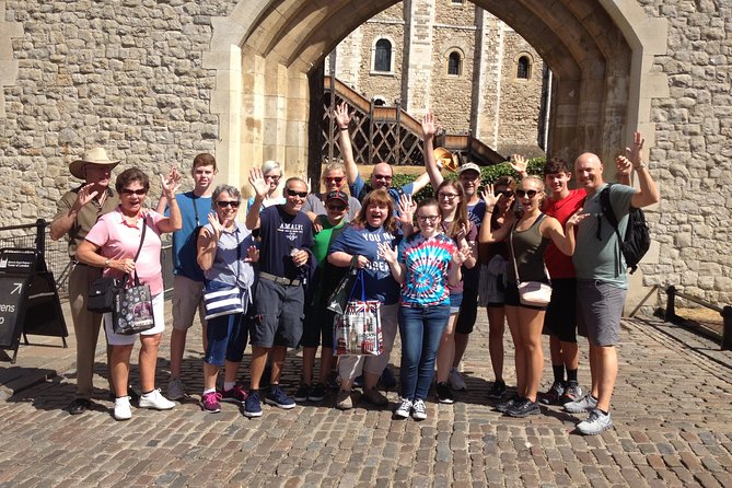 VIP Early Access: Opening Ceremony Tower of London & Bridge Entry - Crossing to Tower Bridge