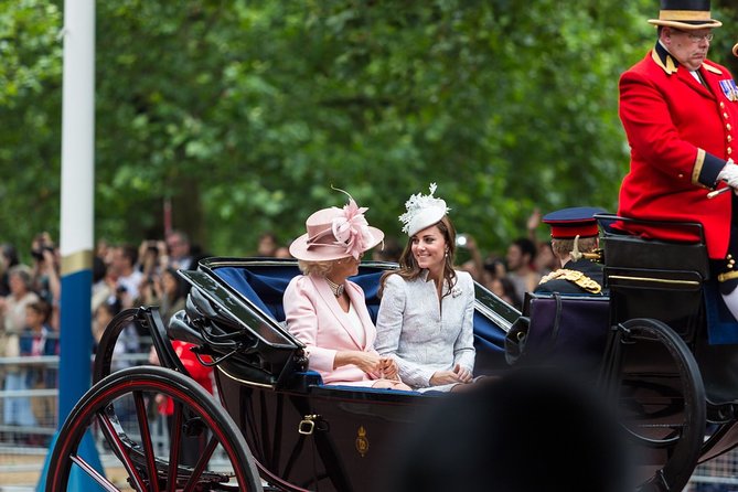 VIP Kensington Palace Gardens Tour & Royal Tea Crown Experience - What the guides add to the experience