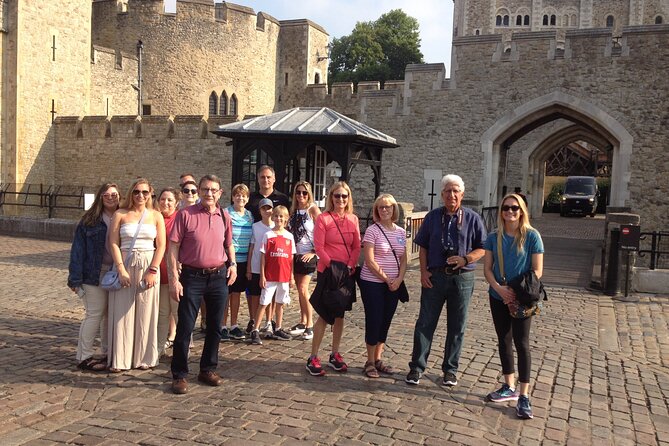 VIP Tower of London and Crown Jewels Tour with Private Beefeater Meet & Greet - What the guides add to the day