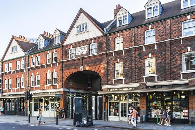 Walking Tour around Spitalfields in the East End of London - Why Spitalfields makes a better walking subject than central London