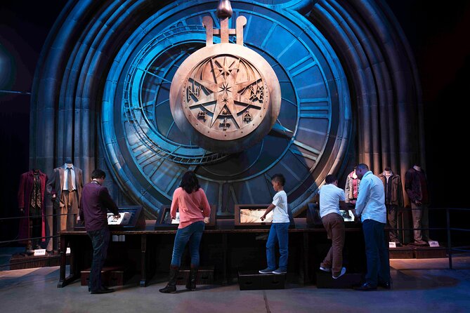 Warner Bros. Studio Tour London - The Making of Harry Potter and Oxford Day Trip - Four hours at the studio: enough or not?