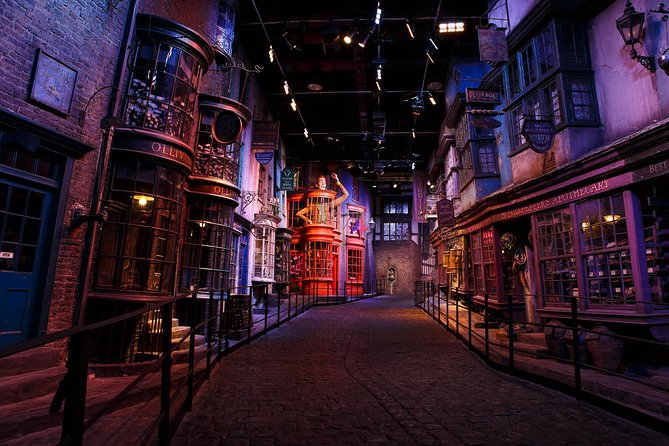 Warner Bros. Studio Tour with Transportation from London - Platform 9 ¾ and the Hogwarts Express