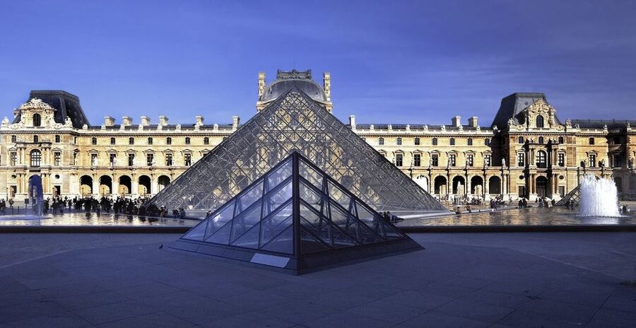 Welcome to Paris Day Trip from London via Train - The Eiffel Tower finish and free time