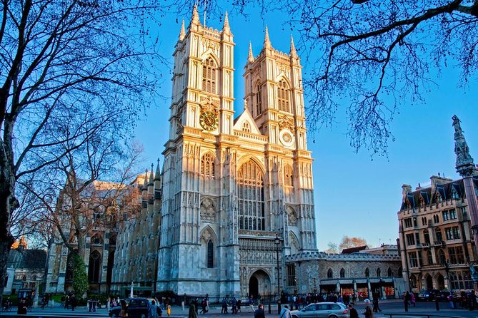 Westminster Guided Walking Tour with Abbey Entry - Why the guides matter so much