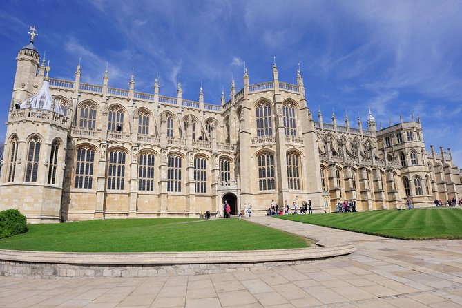 Windsor Castle Tour from London with Transportation & Audio Guide - What this Windsor Castle trip really offers