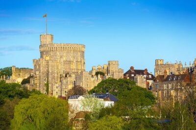 Windsor, Stonehenge and Bath Day Trip from London Spanish